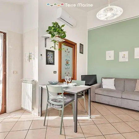 Apartament Ape Maia, Terremarine