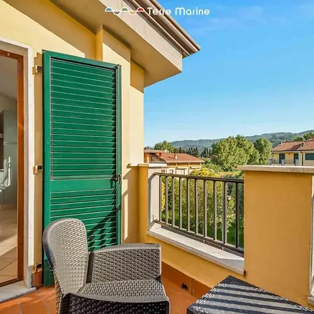 Ape Maia, Terremarine Apartament Sarzana